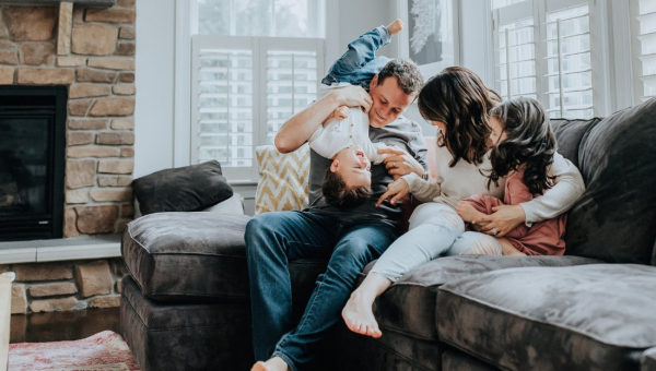 Australian home owners focus on paying down debt